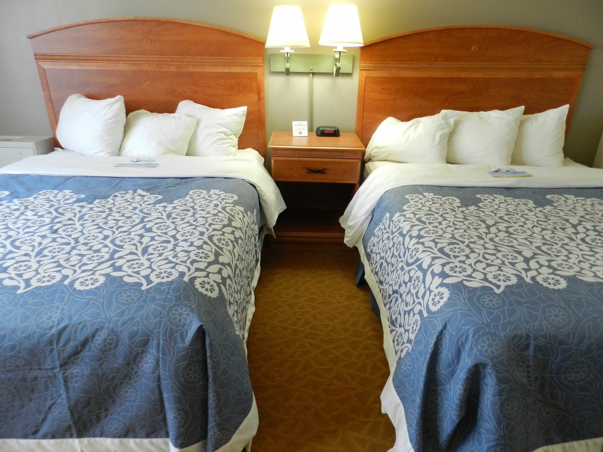 Отель Clarion Pointe Rhinelander Downtown Экстерьер фото