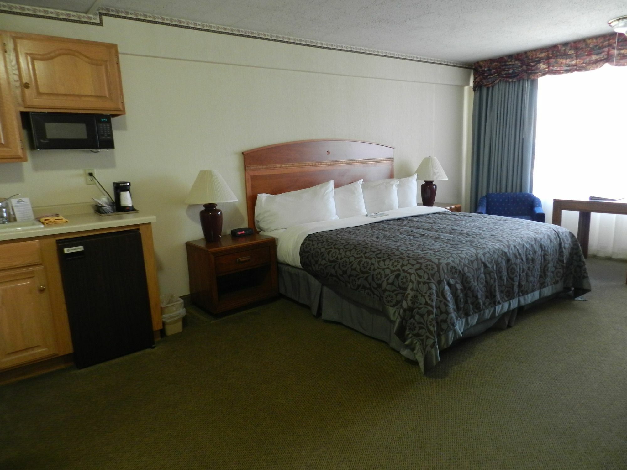 Отель Clarion Pointe Rhinelander Downtown Экстерьер фото