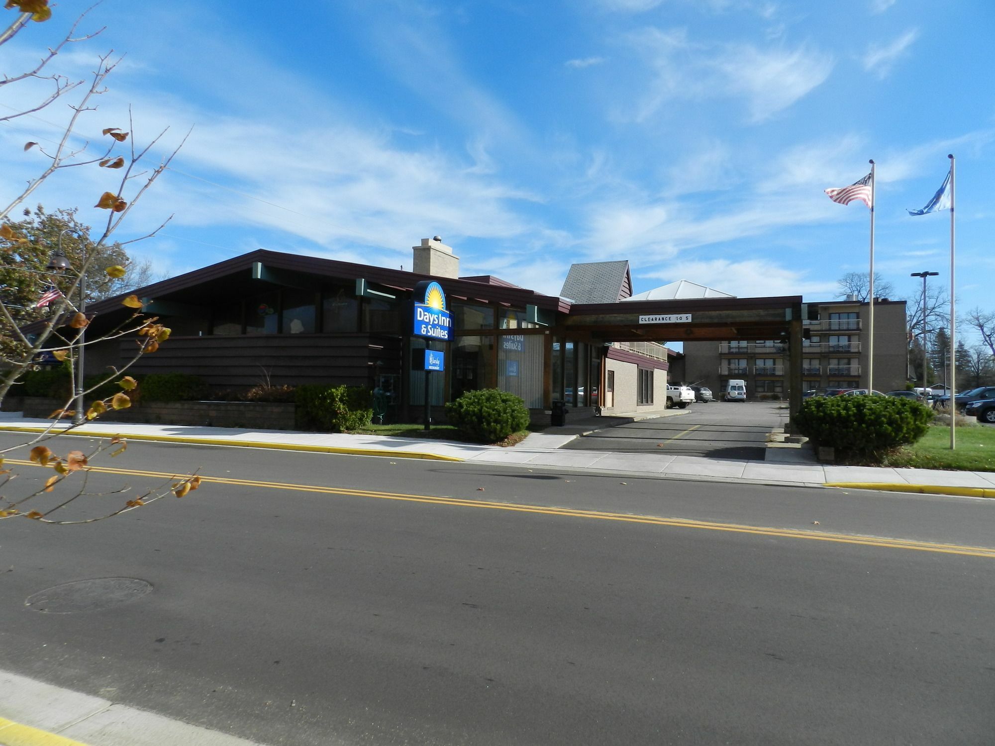 Отель Clarion Pointe Rhinelander Downtown Экстерьер фото